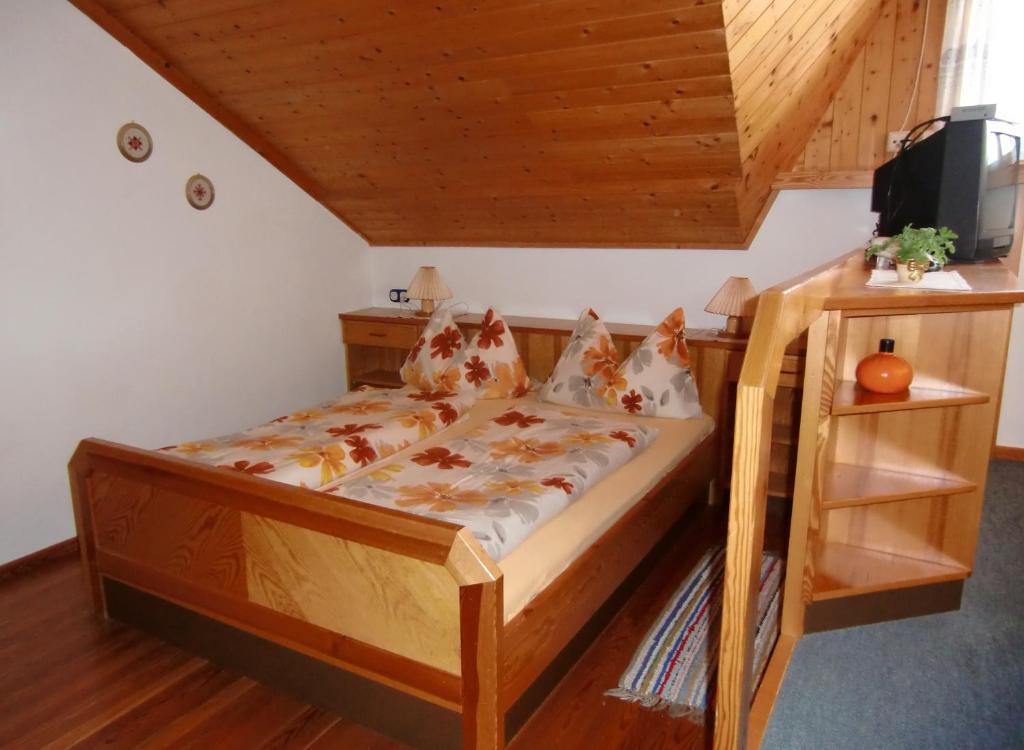 Zimmer Und Ferienwohnungen "Heidis Welt" Podlanig Hermagor-Pressegger See Εξωτερικό φωτογραφία