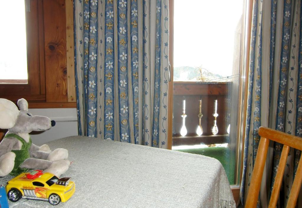 Zimmer Und Ferienwohnungen "Heidis Welt" Podlanig Hermagor-Pressegger See Δωμάτιο φωτογραφία