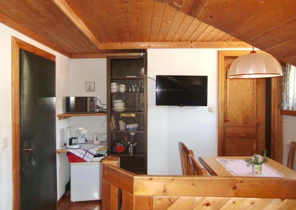 Zimmer Und Ferienwohnungen "Heidis Welt" Podlanig Hermagor-Pressegger See Δωμάτιο φωτογραφία